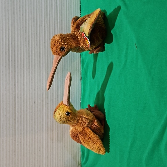Beak - Set of Two - Ty Beanie Babies - Picture 2 of 9